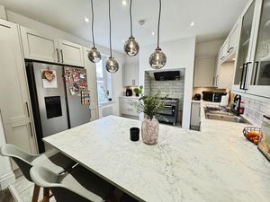 Photo 7- click for photo gallery